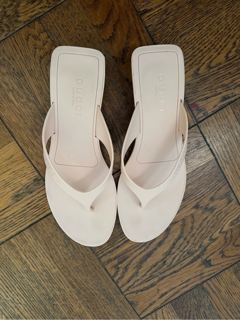 Gucci Pale Pink Rubber Thong Sandals